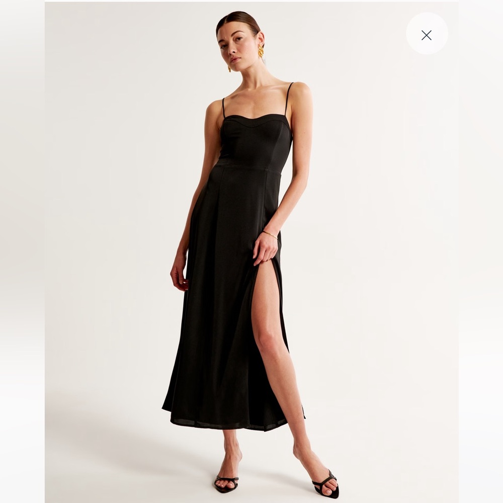 The A&F Camille Maxi Dress Brand New size small